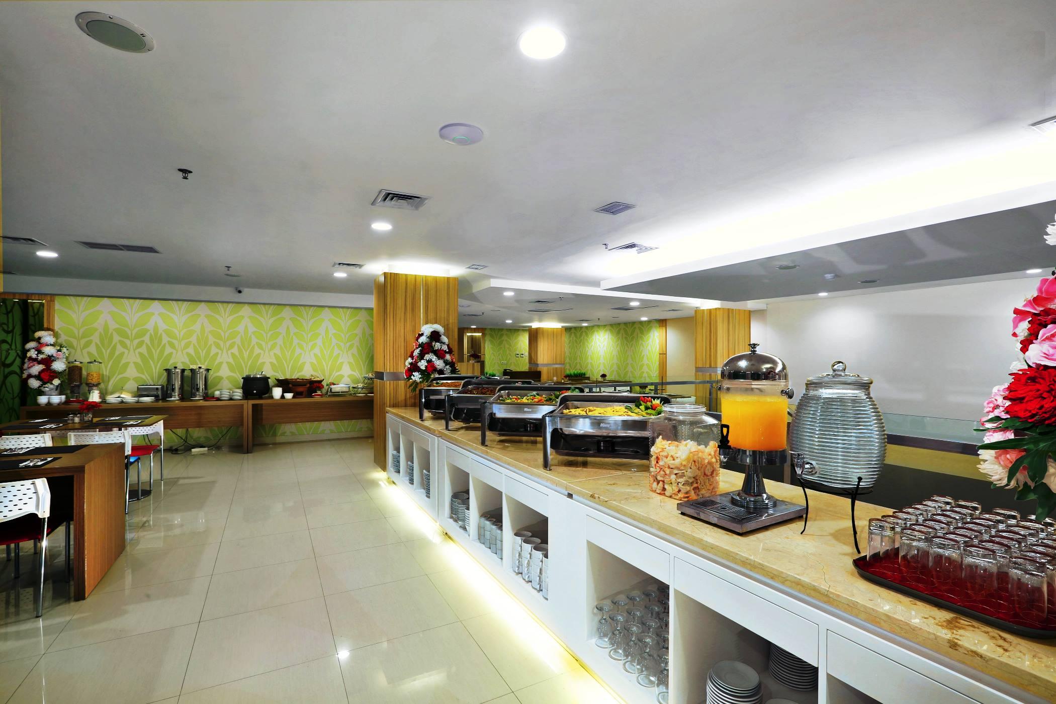 Cordela Hotel Cirebon Exterior photo